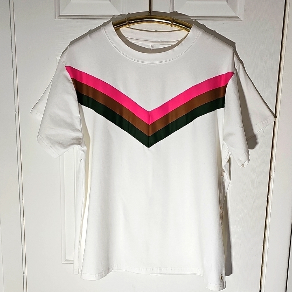 Smith & Quinn White T-Shirt with Chevron Design. Size XL. NWT‎